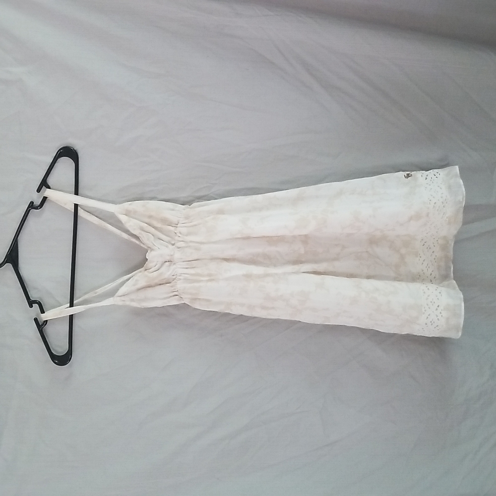 Abercrombie and Fitch white and beige floral print